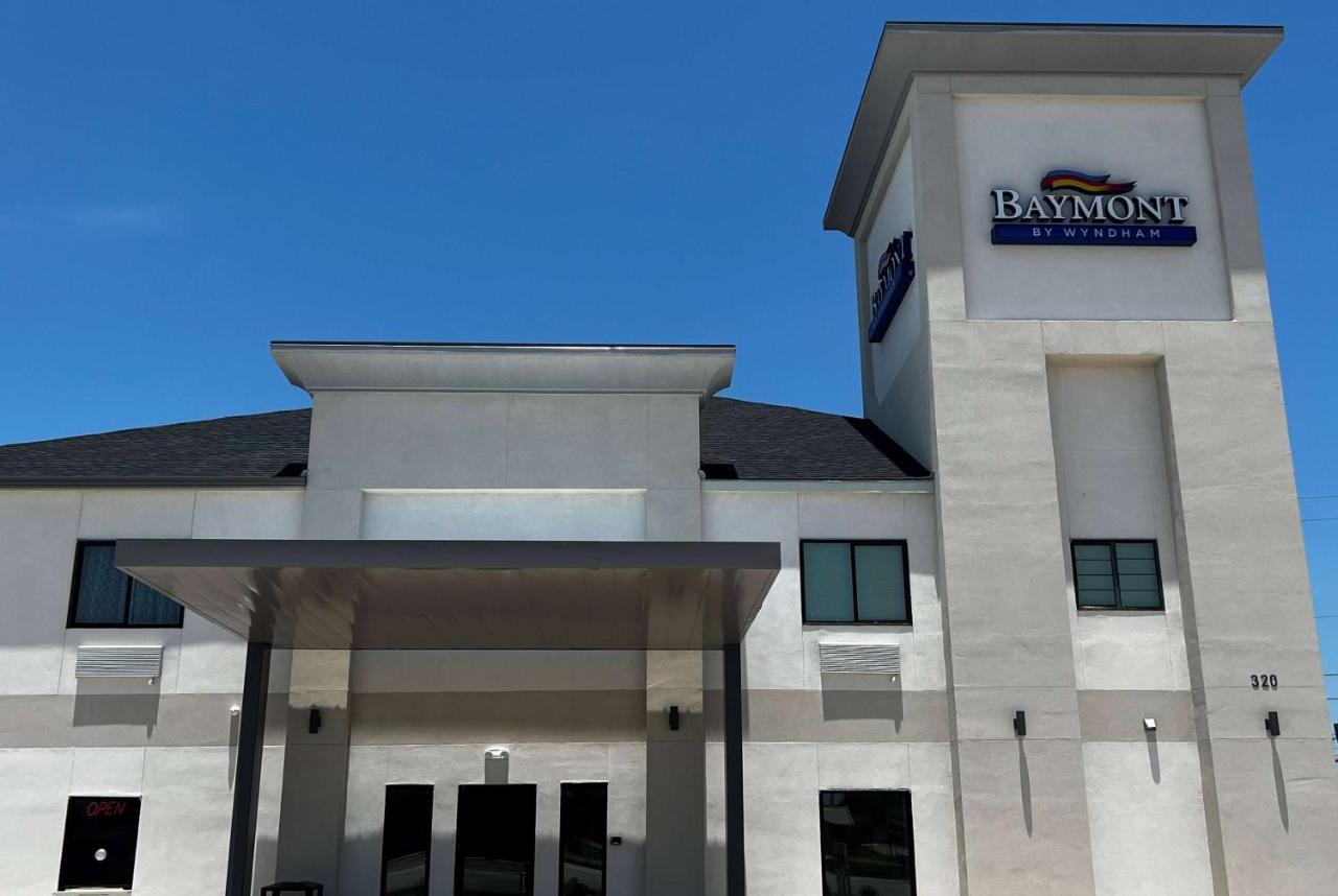 Baymont By Wyndham Freeport Texas Exterior foto